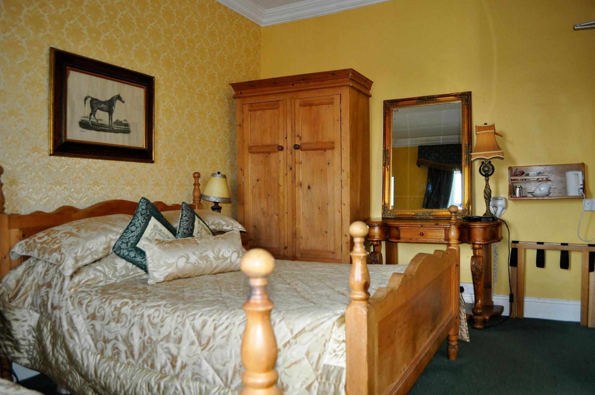 טרים Highfield House Guesthouse מראה חיצוני תמונה
